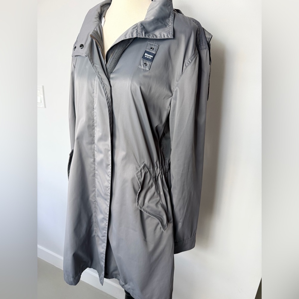 Blauer USA Grey/Silver Windbreaker Jacket | Lightweight | Excellent Condition - Picture 3 of 17